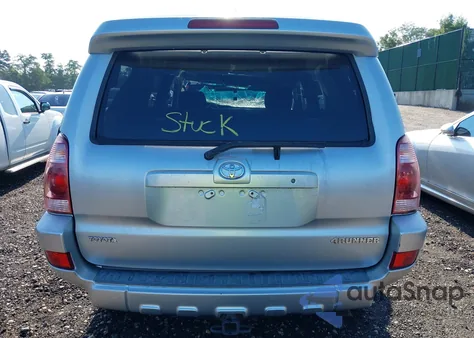 2005 Toyota 4Runner Sr5 Sport V6 z USA, uszkodzony, nr VIN JTEBU14R158046601